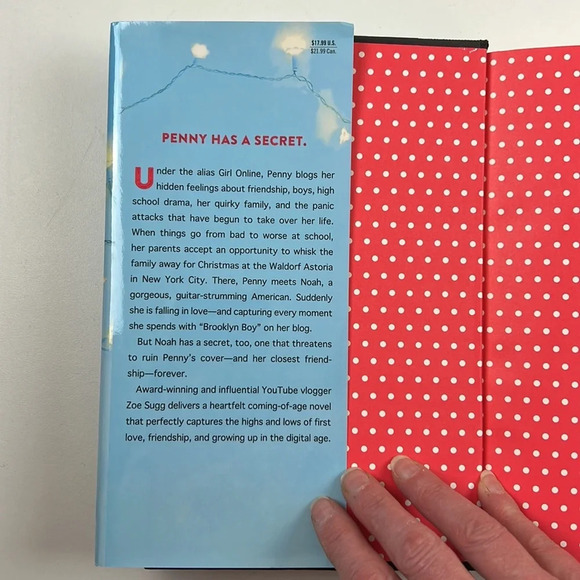 Novel Girl Online By Zoe Sugg - Picture 3 of 7